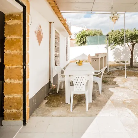 Terre Di Mare Near The Sandy With Pool, Parking & Wifi Holiday home