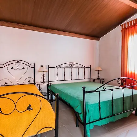 Terre Di Mare Near The Sandy With Pool, Parking & Wifi Holiday home Fontane Bianche
